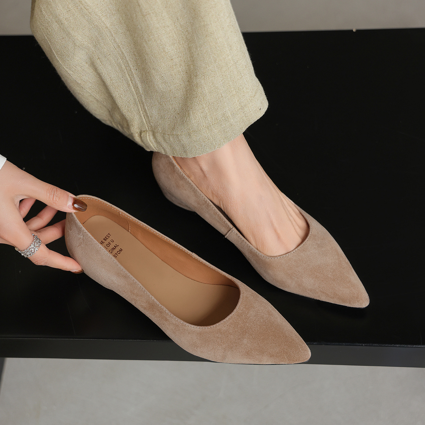 Giày cao gót nữ mũi nhọn da bò, gót 4.5 cm, phong cách Hàn Quốc đơn giản — Da bò màu hạnh nhân