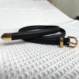 ���Ŀ�ٴ�Ůʿ�r�bƤ����ɫ������Ƥ��Ů�ٴ����e������һ�����l