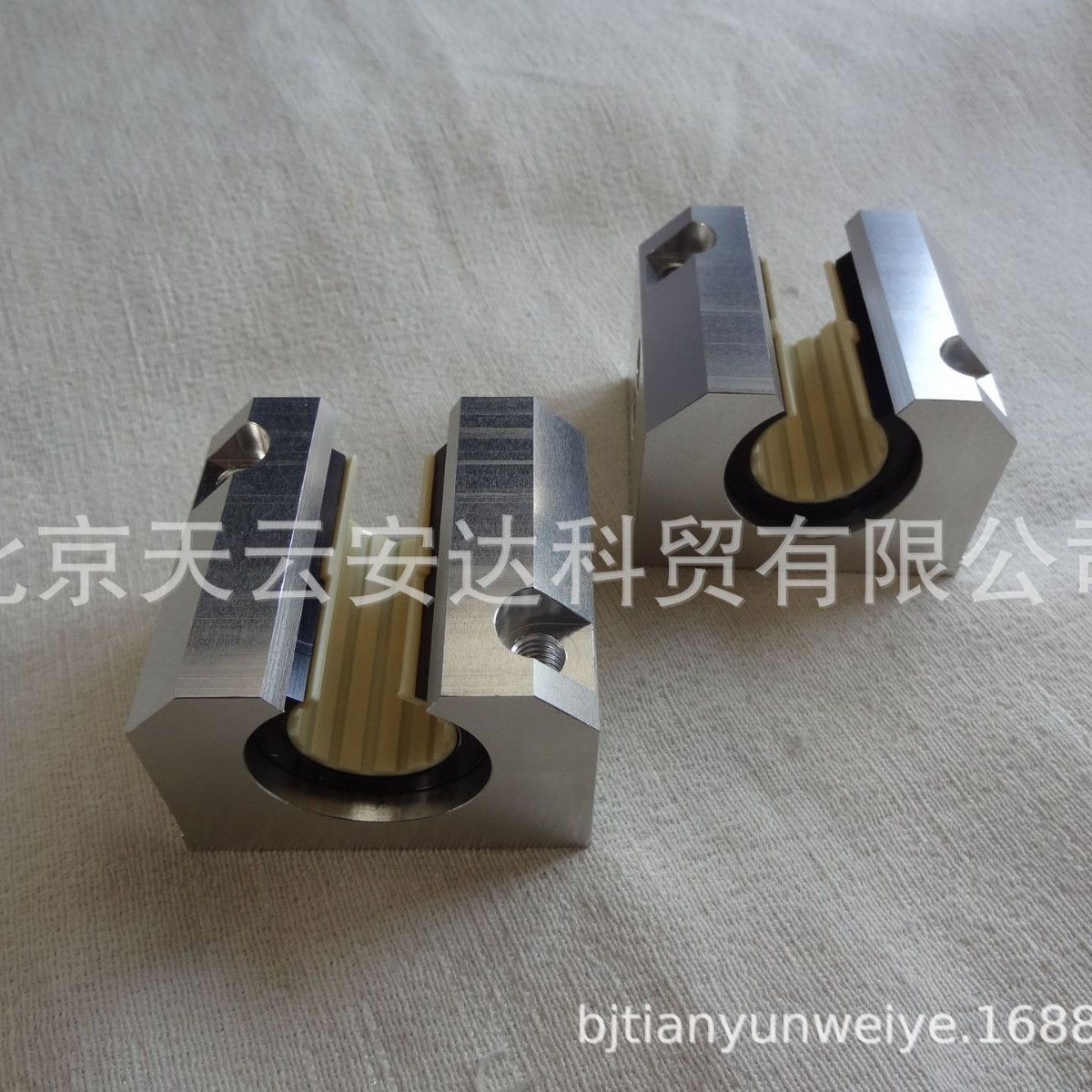 无油润滑工程塑料直线滑动轴承塑料直线滑动膜塑料耐磨轴承轴套