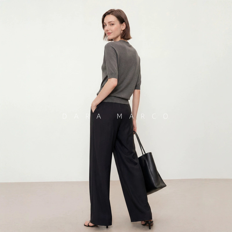 Regular Shoulder-Length Sleeve Knit Top, Short-Sleeve T-Shirt, Lyocell Triacetate Blend, Drapey, Smooth, Breathable, Slimming Top