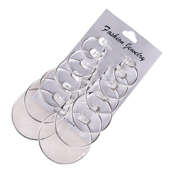 fashionable classic universal earrings