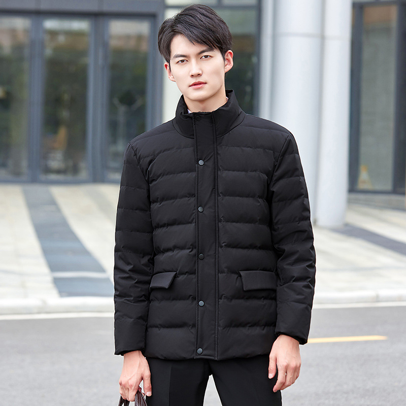 Men's short casual down jacket for leisure