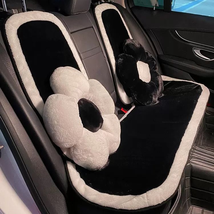 車の座布団冬のぬいぐるみ座布団冬のネット赤シンプル白黒車内四季通用加熱マット女神|undefined