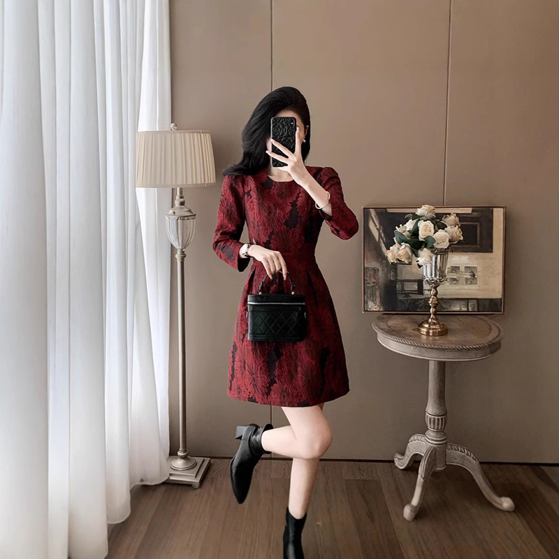 Fluffy Skirt Long Sleeve dress Europe Wedding Ceremony Jacquard 2024 New Lady Women's Wear Autumn High-end