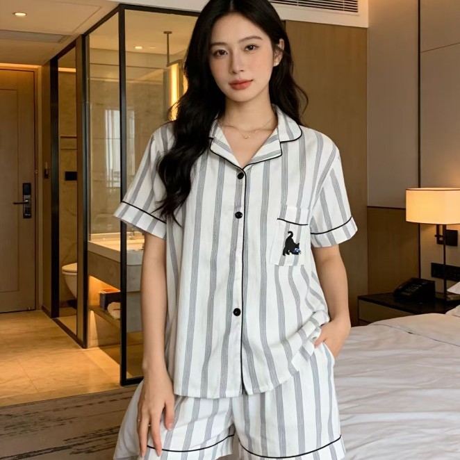 Pijamas de algodón nubes al por mayor transfronterizos de verano nuevos pantalones cortos de manga corta cardigan con solapas japonesas y coreanas de dibujos animados a cuadros