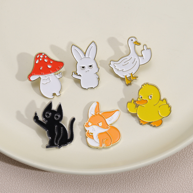 Unisex Gender Plating Design Cartoon Style Pin Animal Alloy Plating Unisex Brooches