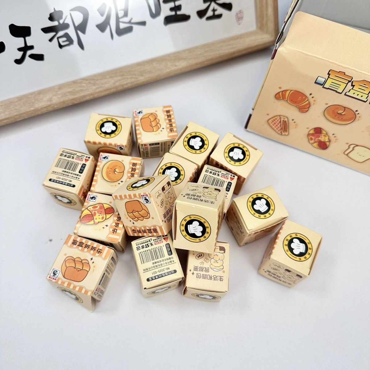 Small food play for students, decorative accessory, bread, Birthday gift