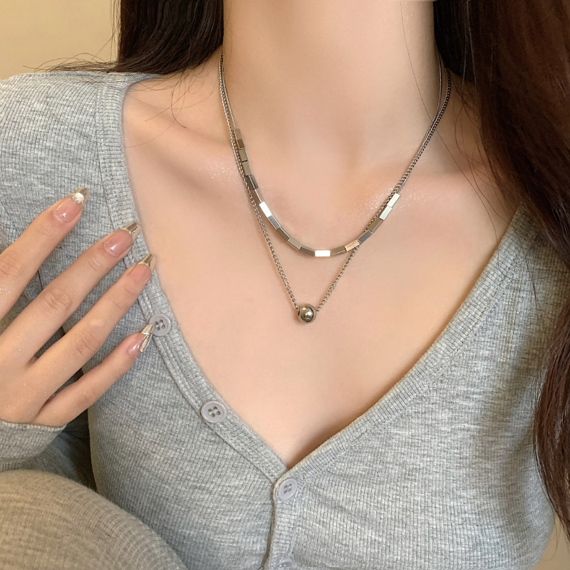 Small square double-layer snake bone titanium steel necklace with feminine temperament, simple slimming accessories,_voghion.com