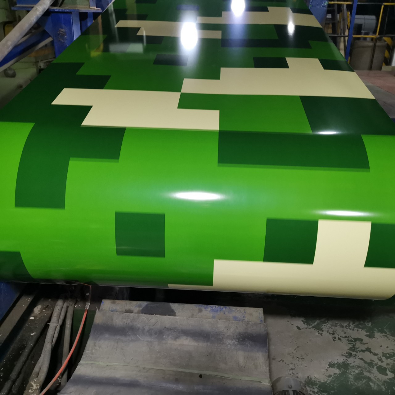 彩涂板印花板 镀铝锌彩涂板彩钢镀锌板过磅 可压型分条印花铝卷