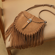 2025秋冬新款复古磨砂牛皮流苏马鞍包小众设计感单肩斜挎真皮女包