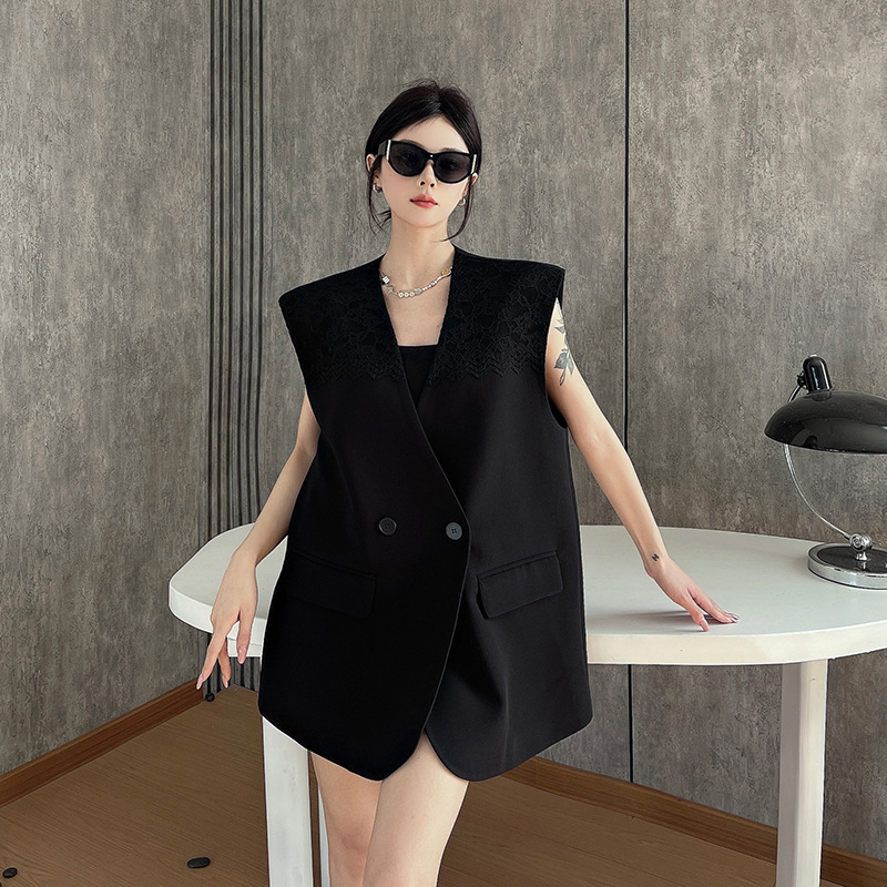 Black Suit Vest for Women in Summer, High-End Loose Sleeveless Suit Vest Top with Lace Splicing, Fashionable and Stylish