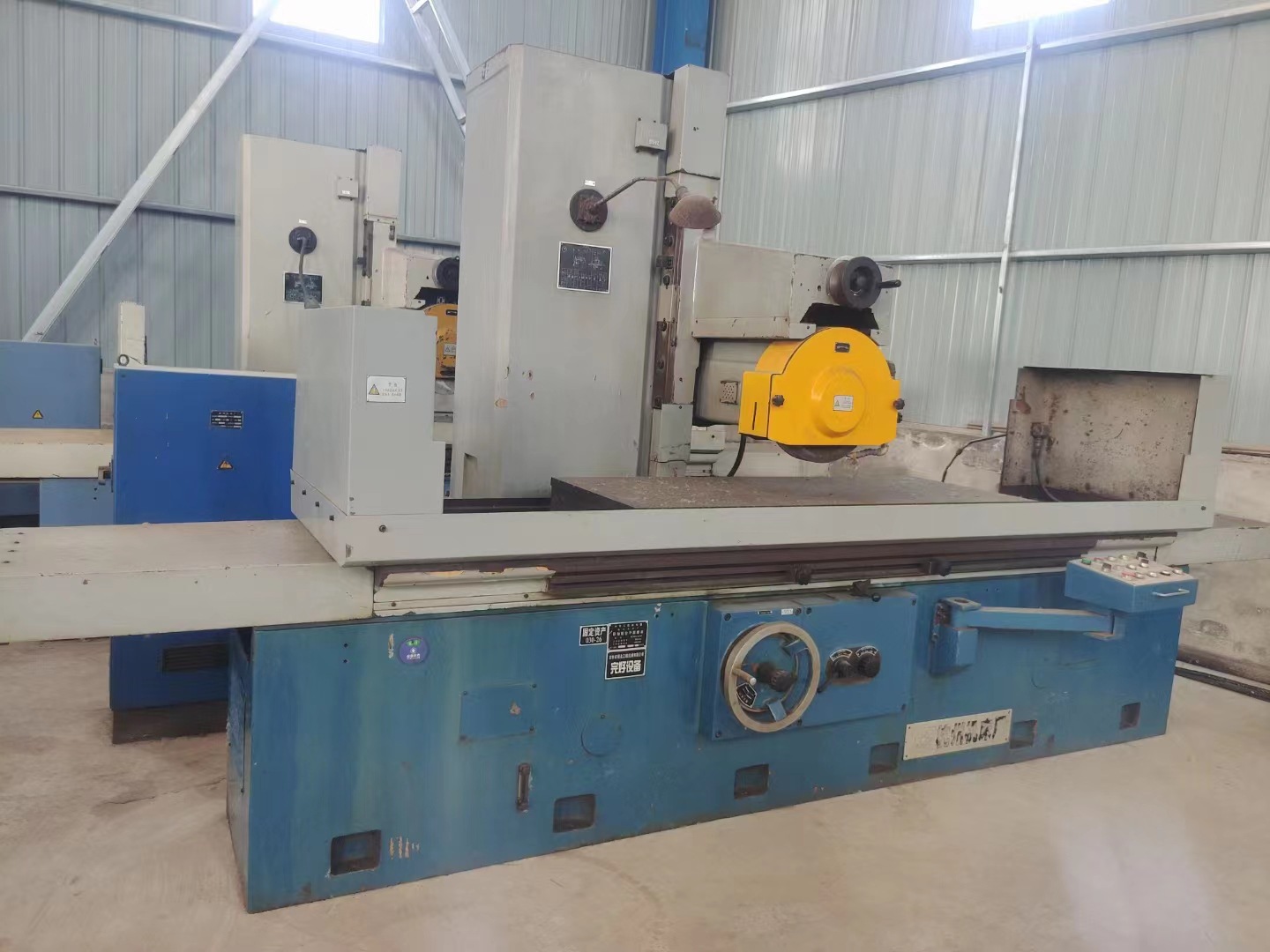 处理二手杭州M7160x16-HZ卧轴矩台平面磨床主轴转速1440