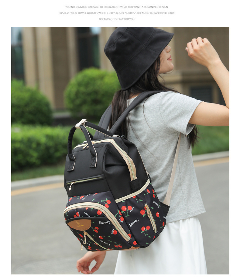 Mother and baby bag, maternity bag, large-capacity convenient mommy bag, new style, with an opening at the back to hold a baby bottle, multi-compartment maternity bag undefined