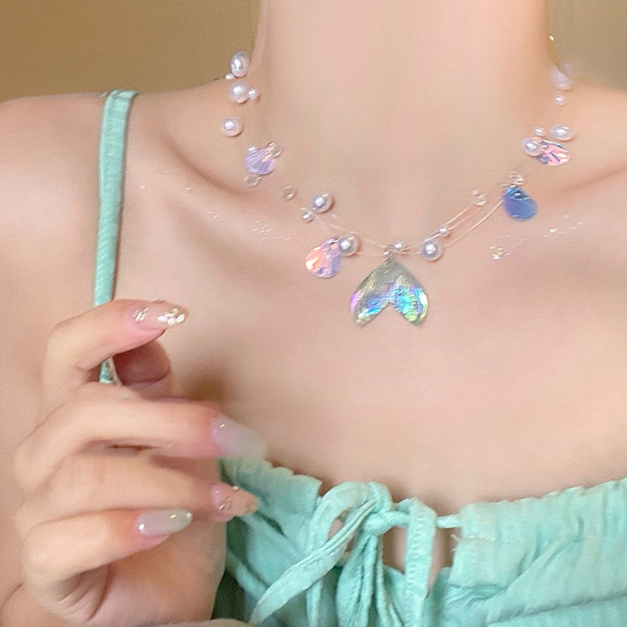 Collar con colgante de cuentas de estrella de color de verano, dulce femenino, pequeña cadena de clavícula fresca, estilo de vacaciones, collar de todo fósforo de nicho