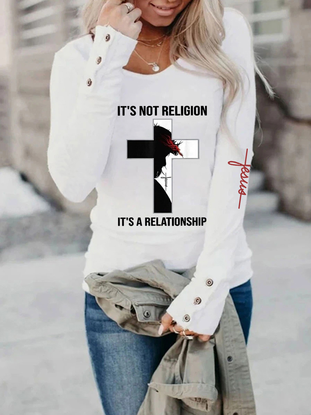 女士It's Not Religion It‘s A Relationship信仰印花长袖T恤