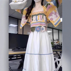 Ootdのセットセットは、ユニークで美しいストラップのワンピースのニットカーディガンの2つのスカートを着ています