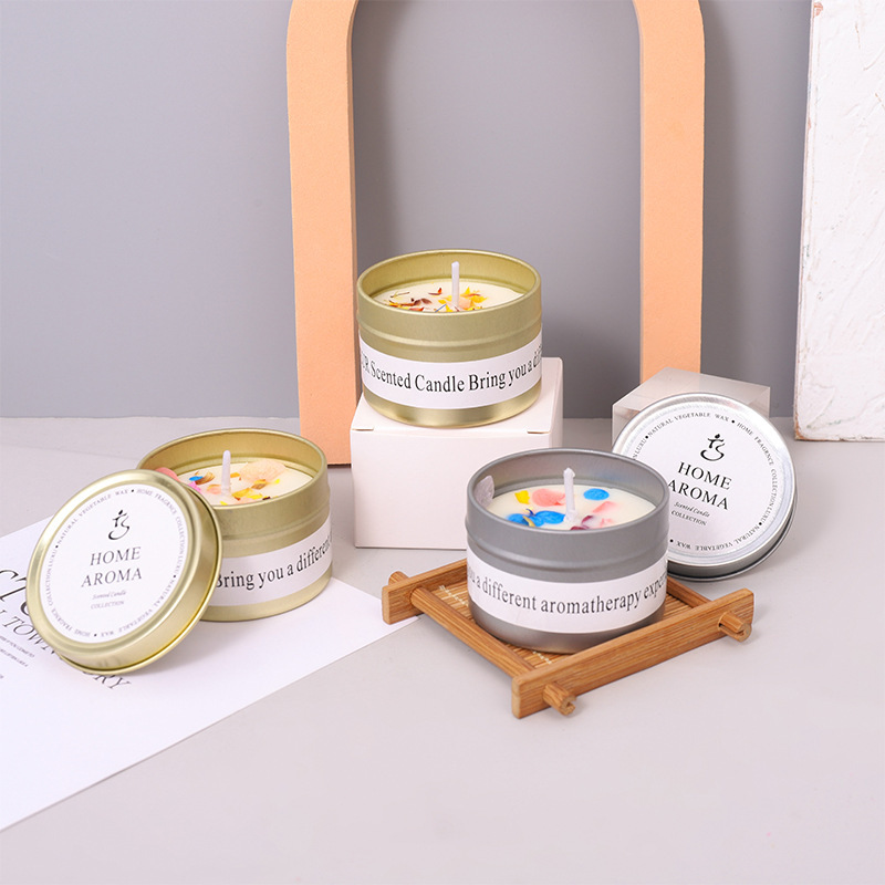 Peonía y muntjac rojo