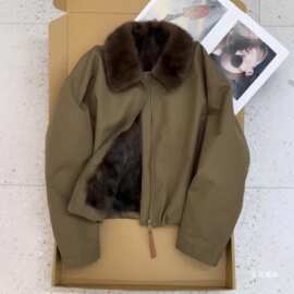 现货 2025新款巨好看的绿色派克服小香风羊羔毛外套女款秋冬加厚