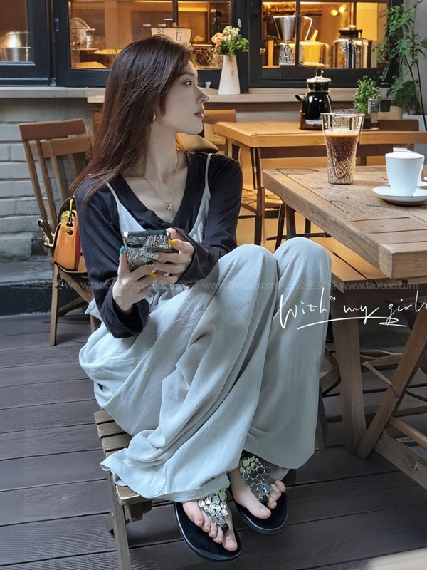 2025秋天巨好看的套装女洋气别致背带裤内搭V领薄款防晒长袖上衣|undefined
