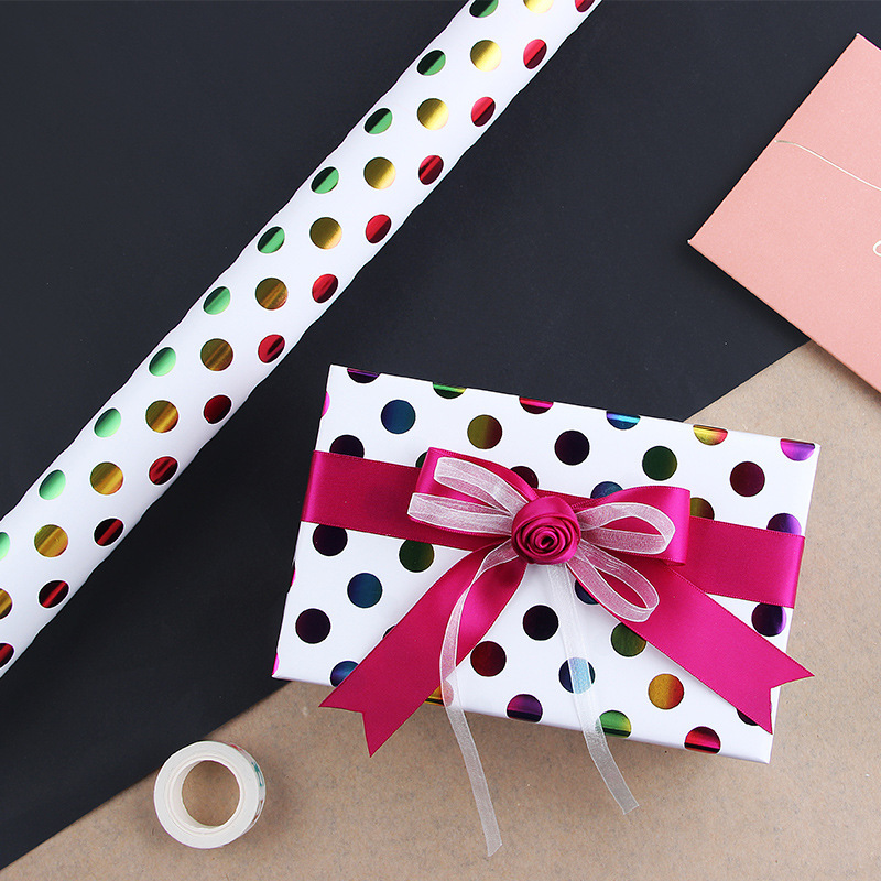 Papel de regalo de cumpleaños de San Valentín de Navidad traje de papel de regalo al por mayor Papel de regalo diario de onda bronceado