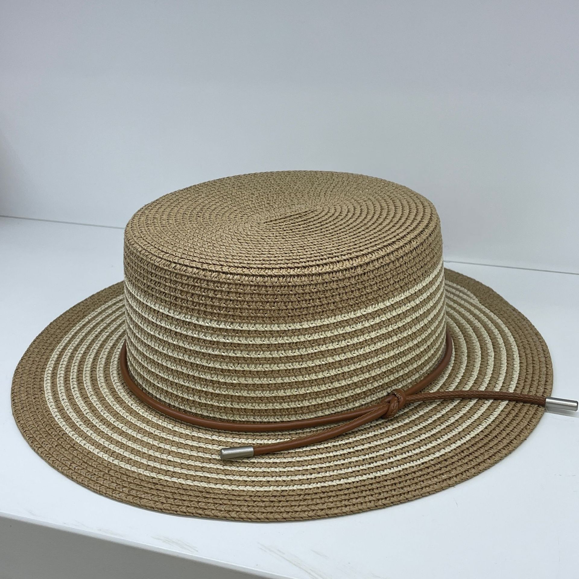 New Summer Striped Single Shoulder Commuting Straw Woven Bag, New Large Capacity Casual And Fashionable Women's Beach Tote Bag_voghion.com