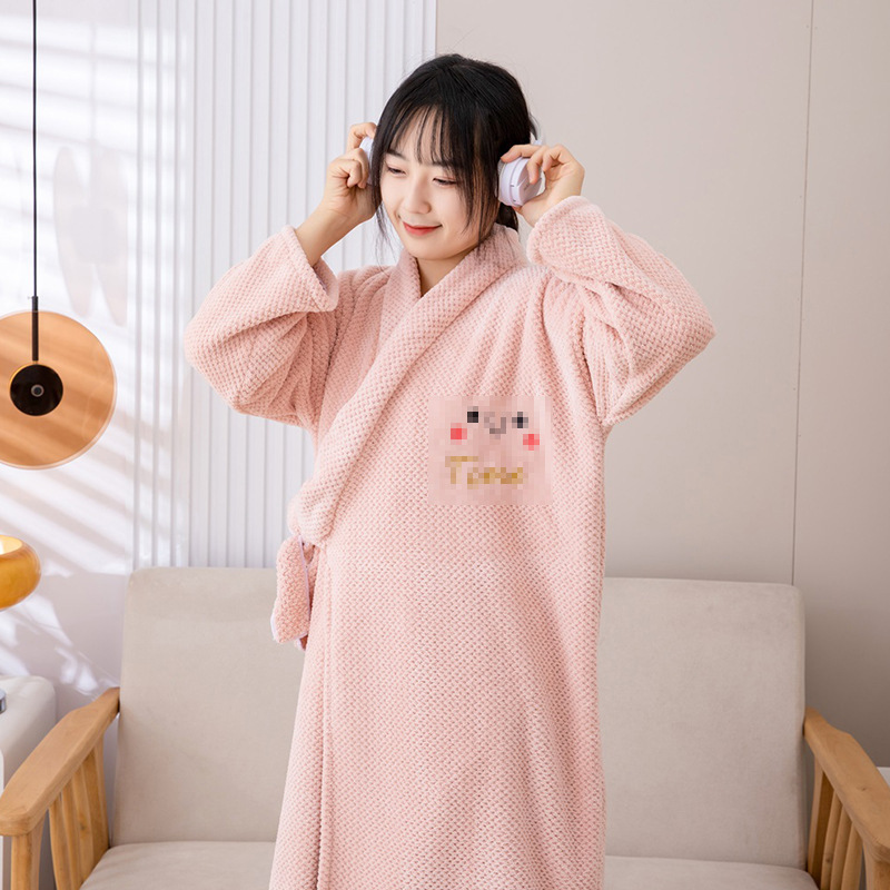 秋冬款菠蘿格浴袍女士可穿吸水浴巾柔軟加厚家用交叉綁帶長袖浴裙