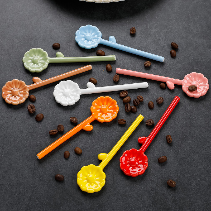 Cerámica café Mezcla cuchara lindo creativo flor postre pequeña cuchara taza mano regalo cuchara fábrica al por mayor