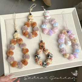 原创毛球配水晶秋冬舒适款手机链时尚手机配饰包挂件手机挂链彩色