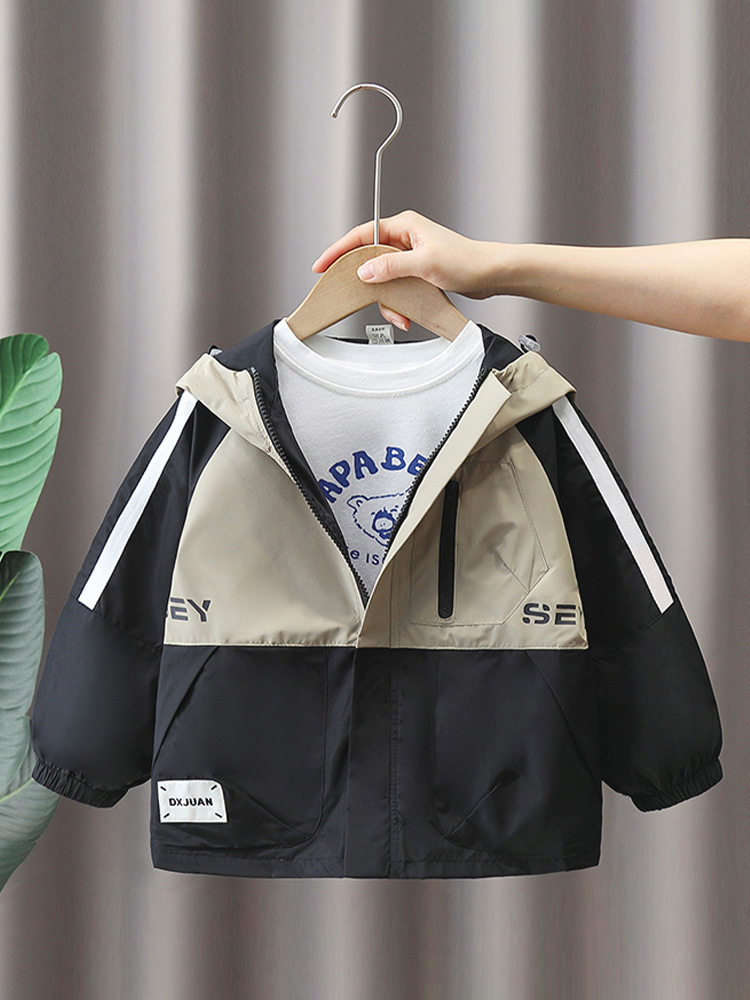 5893 gabardina a juego de colores para niños ropa de primavera y otoño 2024 nuevos niños con capucha chaqueta de celebridades de Internet chaqueta de otoño para bebés marea