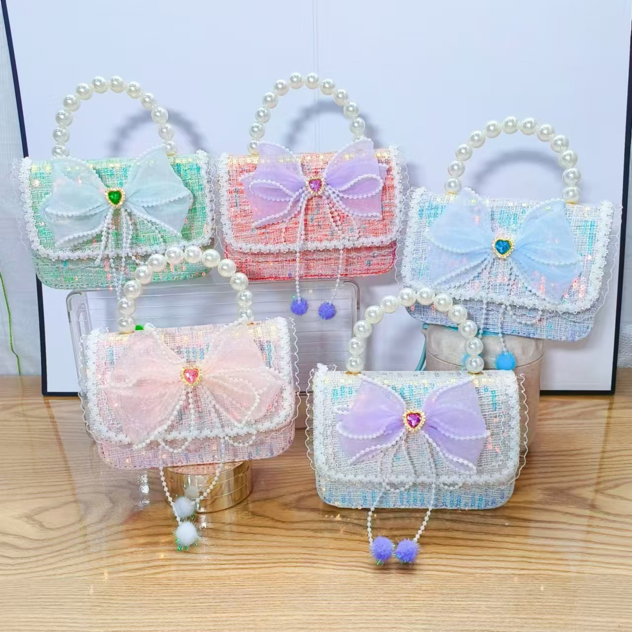 Bolso de la princesa de arco, bolso de mano de perlas, bolso de mano de cadena, bolso de Año Nuevo, bolso de Año Nuevo, regalo del Día de los Niños del 1 de junio