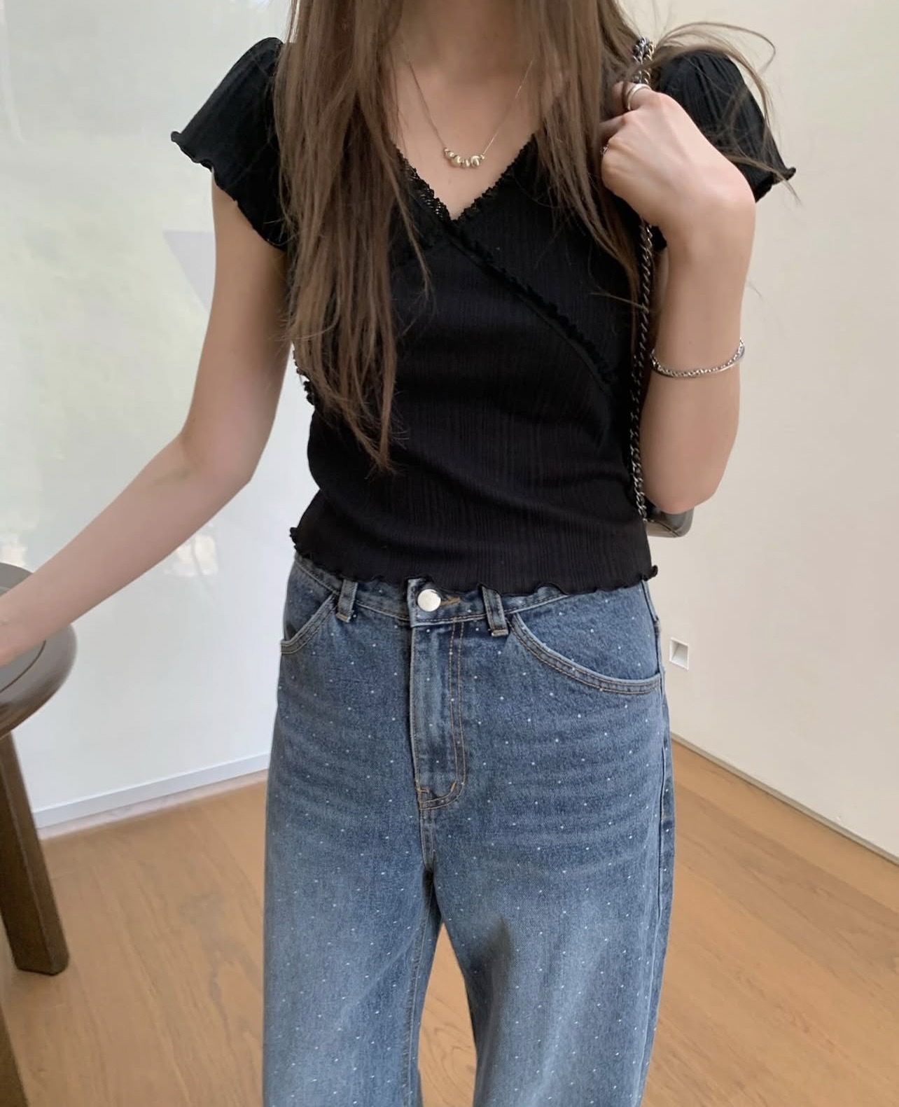 검은색