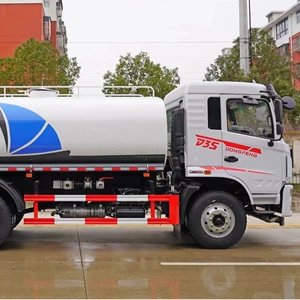 Fujian Putian Dongfeng 12 kubmetrlik su çiləyici, kənd təsərrüfatı, duman topu.