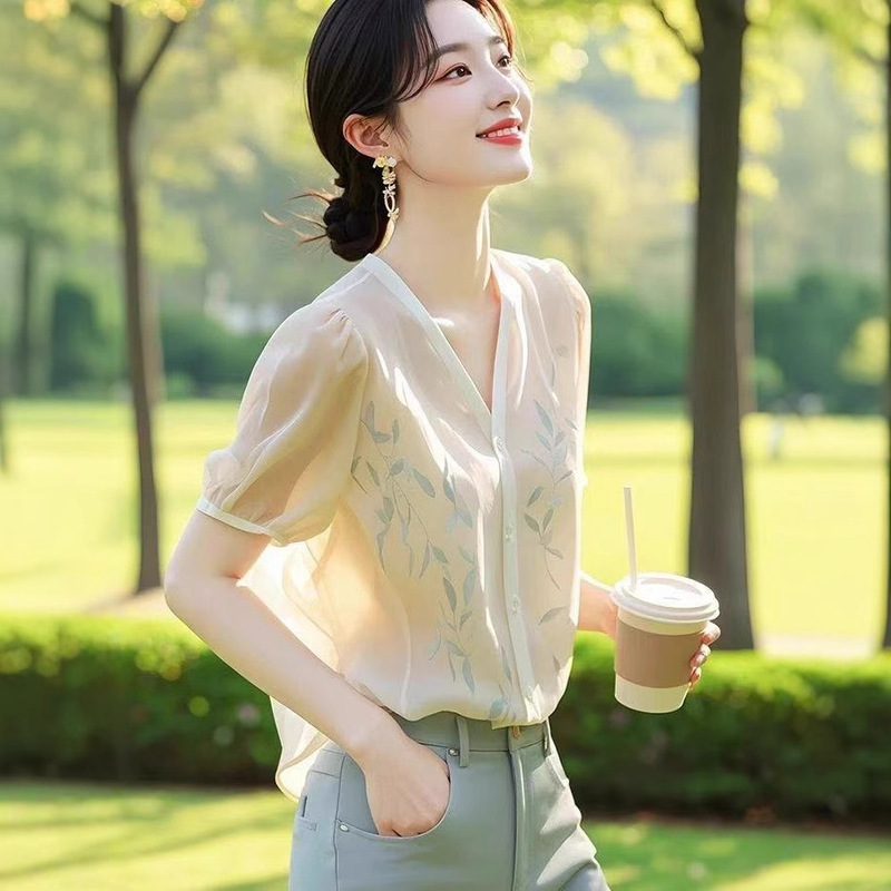 法式印花气质短袖小衬衫女夏季独特漂亮小衫仙气飘飘气质通勤上衣|undefined