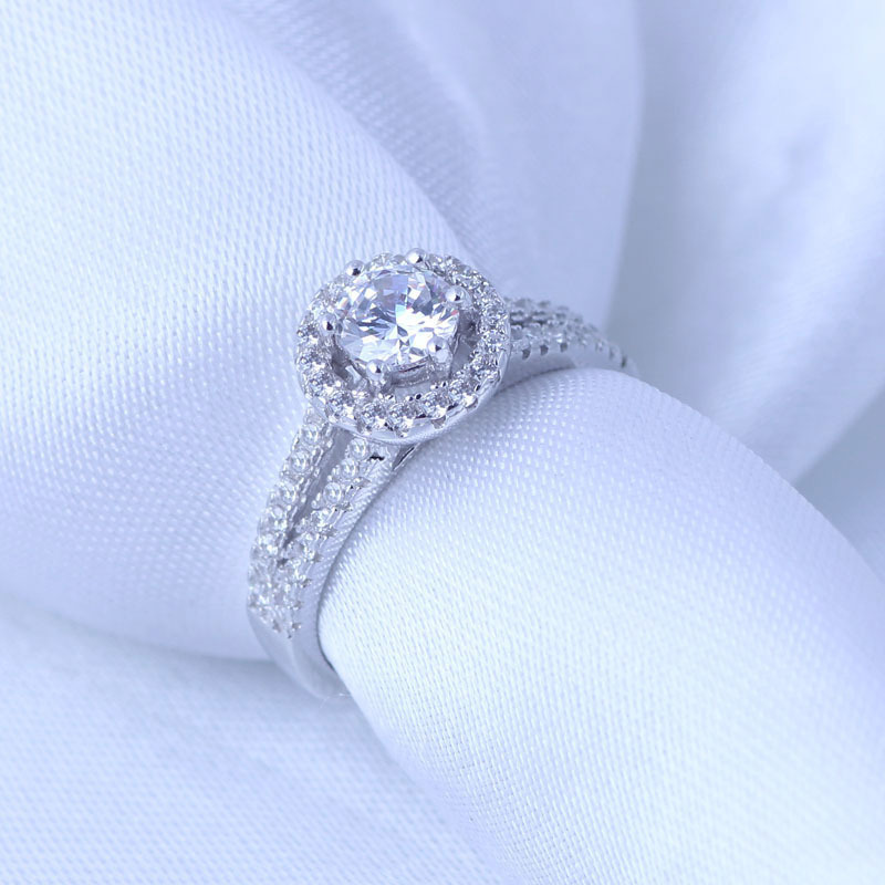 S925 silver diamond ring six-claw micro-inlaid artificial diamond crown ring European and American cross-border jewelry jewelry source factory