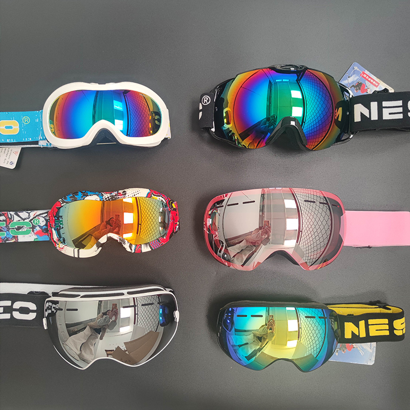 Ski Goggles with Double-Layer Anti-Fog Protection, Suitable for Nearsightedness, for Adults and Children, Ski Goggles, Mountaineering Eye Protection Goggles
