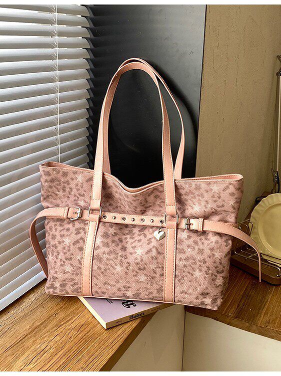 Túi tote đeo vai nách họa tiết da báo cổ điển, form lớn rộng rãi, phong cách tối giản — màu hồng, màu nâu, màu xám