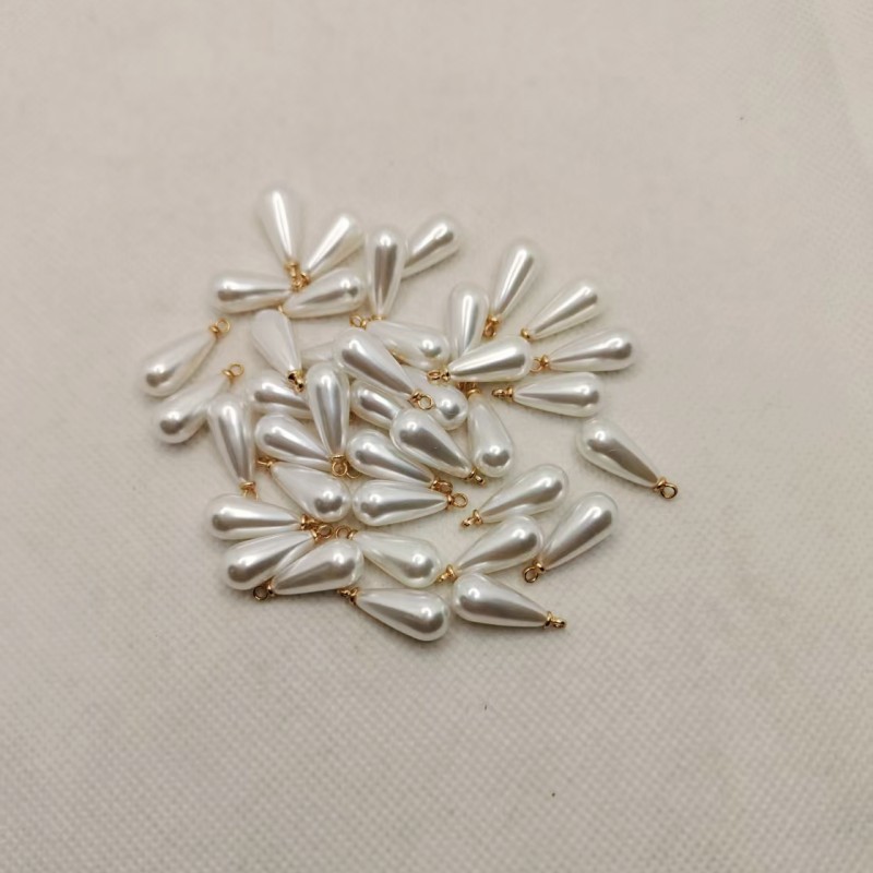 ハイライトは真珠の水滴のペンダントの流行のネックレスのイヤリングの部品をまねます。