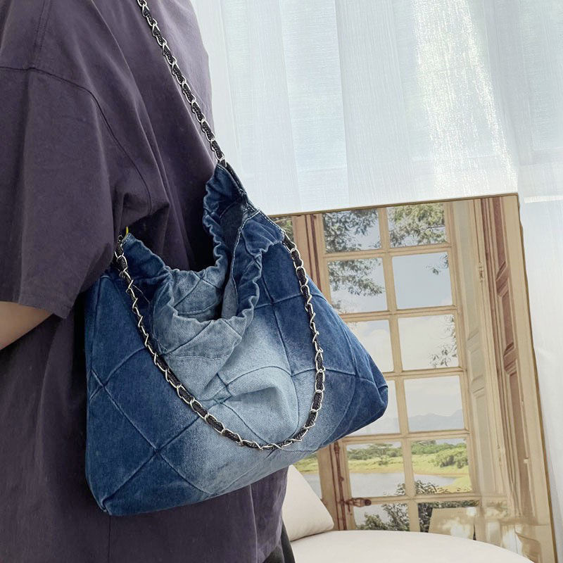 2025 New Denim Garbage Bag Women's Bag Fashionable Chain Shoulder Bag Large Capacity Chanel Style Washed Handbag