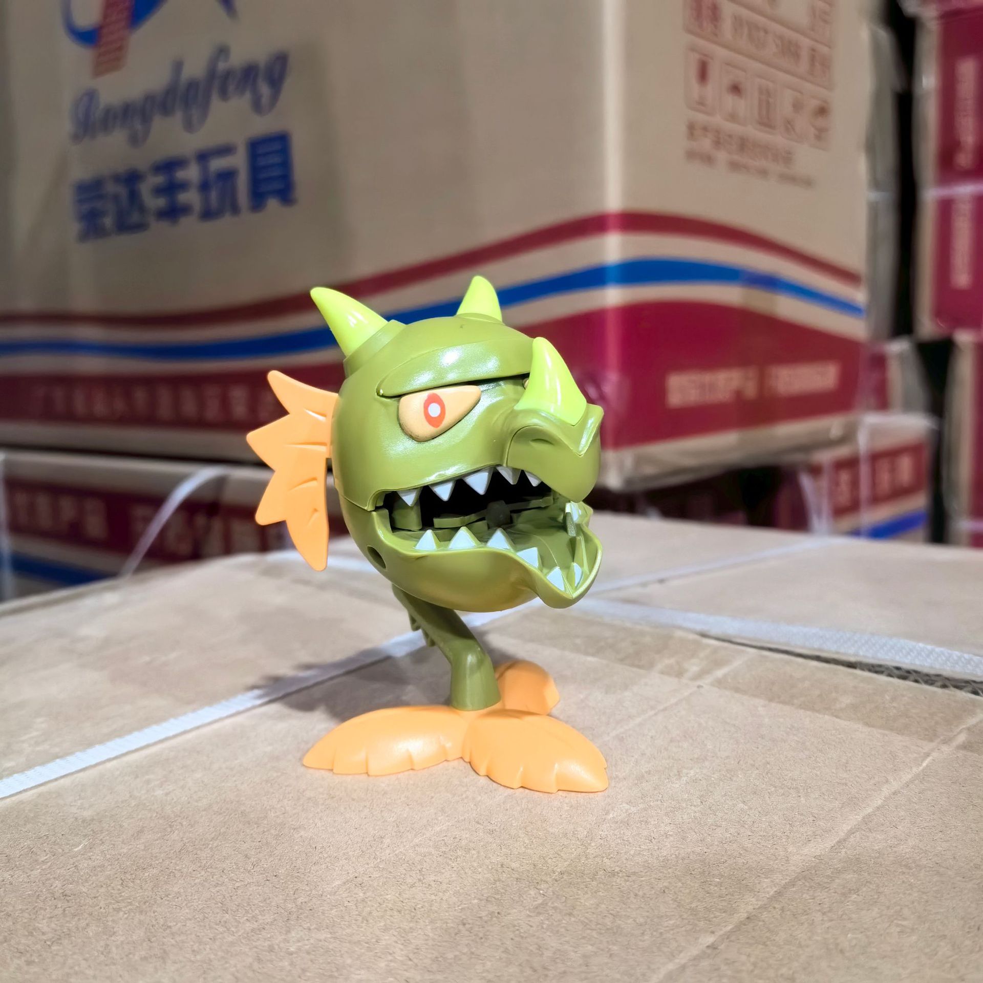 Plants vs. Zombies mecánicos genuinos a granel Gatling Pea Shooter catapulta vinilo juguete malvado dragón pequeño fantasma