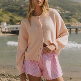 连衣裙;毛衣;时尚休闲套装