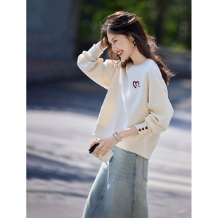 Love letter embroidery sweater 25 years spring new fashion fresh loose age-reducing top