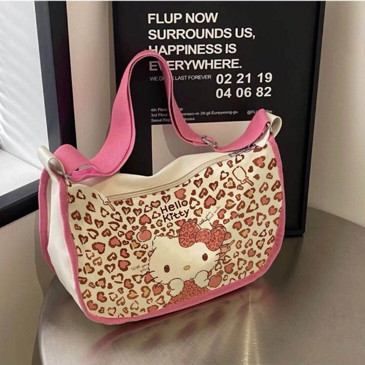 New cross-border niche girly KT cat saddle bag, large-capacity fashionable crossbody dumpling bag, single-shoulder canvas bag