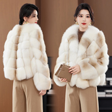 2025冬季新款简约时尚圆领暗扣设计整皮狐狸毛海宁皮草洋气保暖外