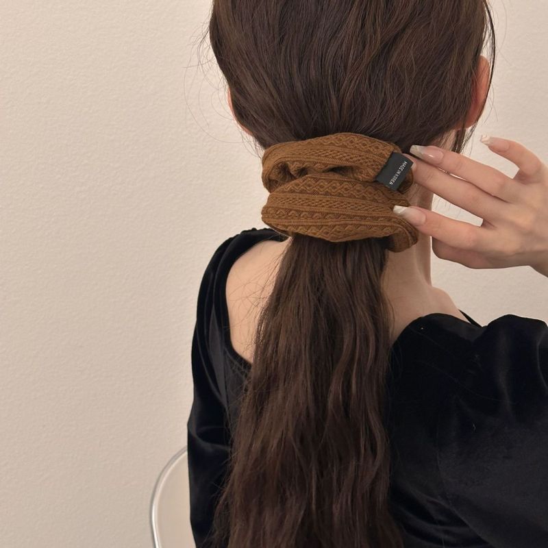 レトロなミルクカレー色系ヘアリング女性ニット花柄布芸大腸リング|undefined