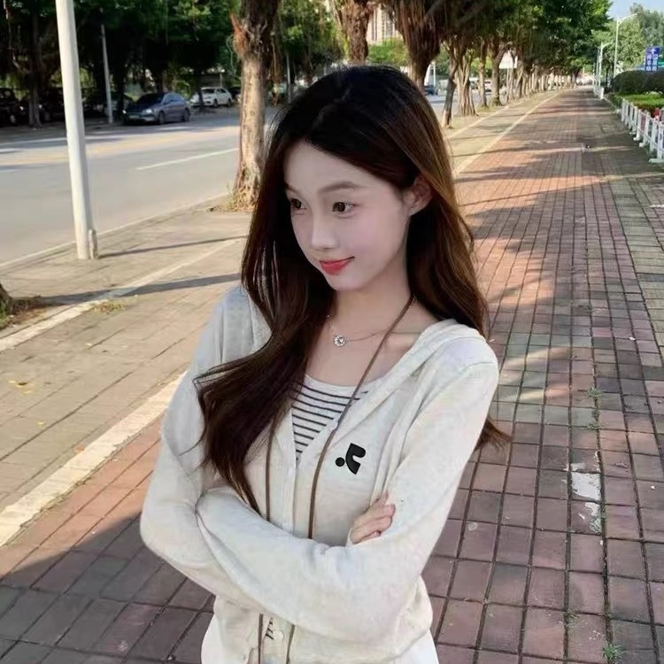 Korean Purchasing Agent Restandrecreation Autum Fake Two-Piece Knitwear Hooded Knitwear Cardigan Top for Women