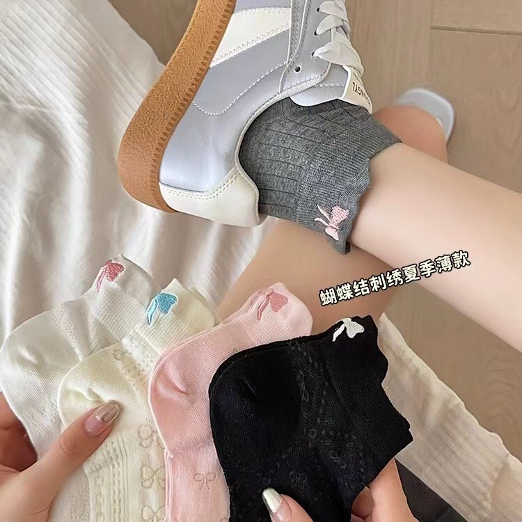Socks Women's Spring and Summer Breathable Short Socks Shallow Mouth Low-Cut Embroidered Bow Boat Socks Non-Slip Heel-Lug Short Socks