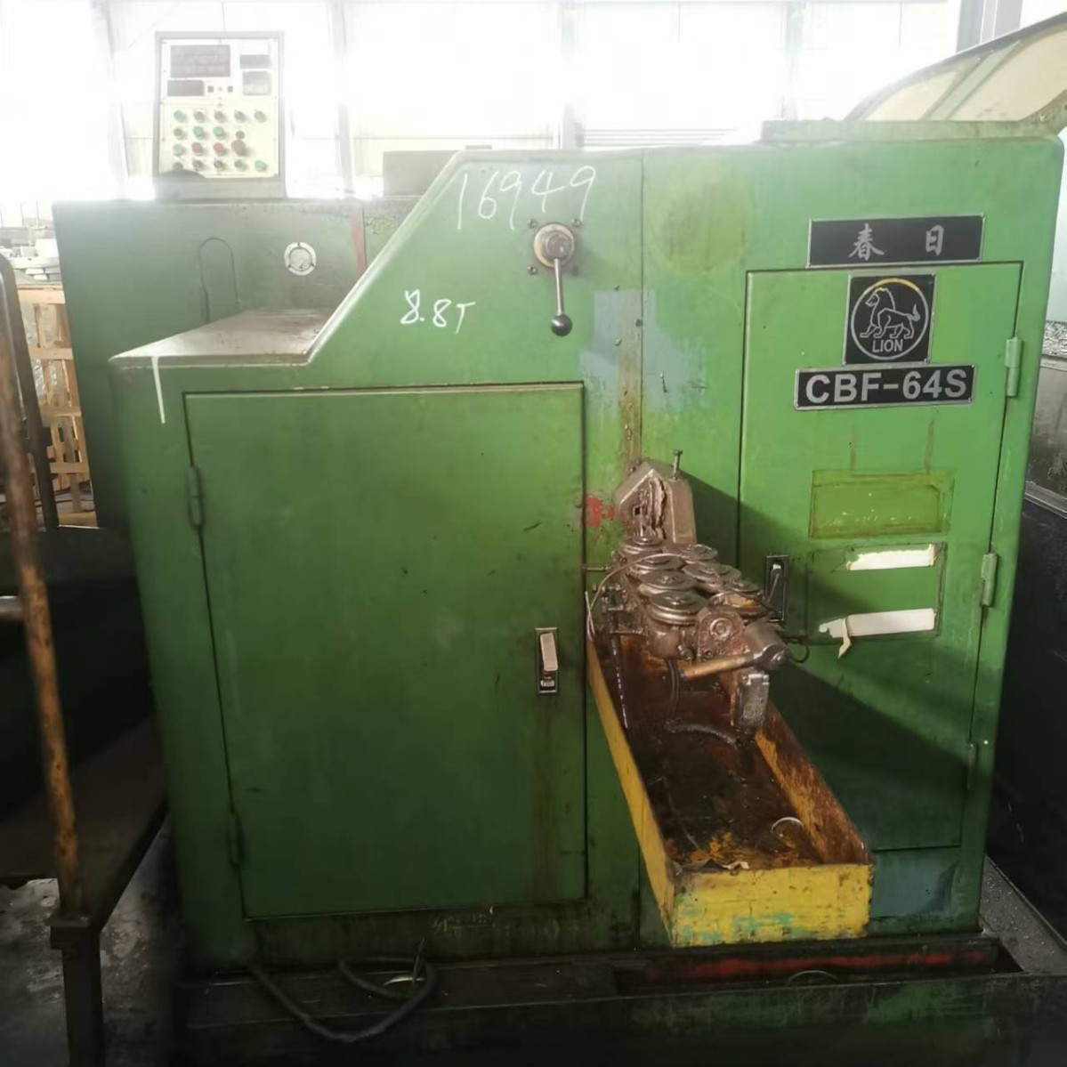 16949台湾春日CBF-64S四模四冲螺栓冷镦机