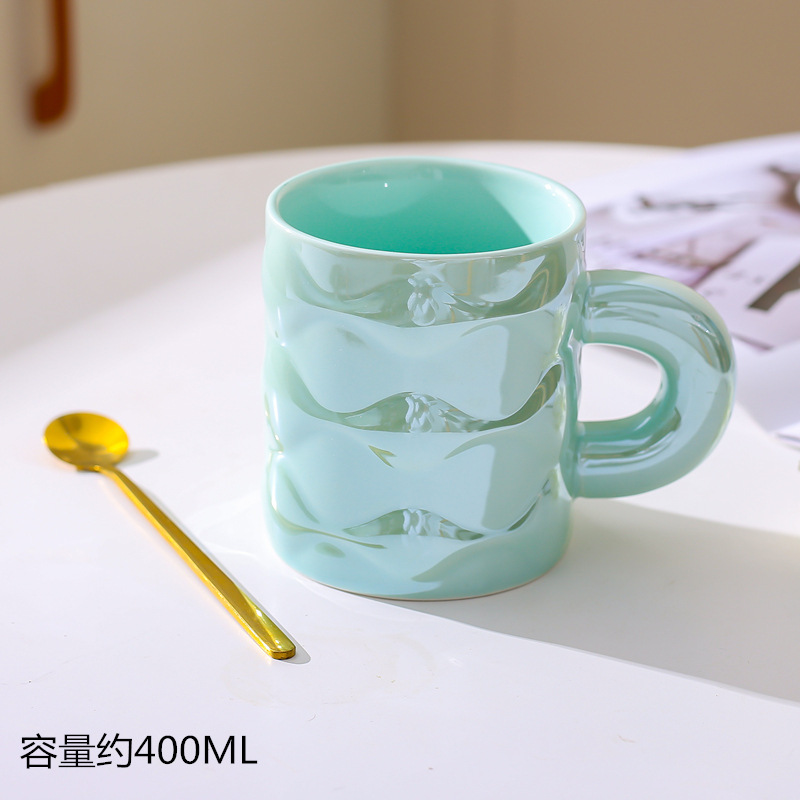 Tazas de alta belleza y lujo ligero tazas de oficina doméstica amigas copas de regalo de mano tazas de perlas de cerámica tazas de agua de estudiantes