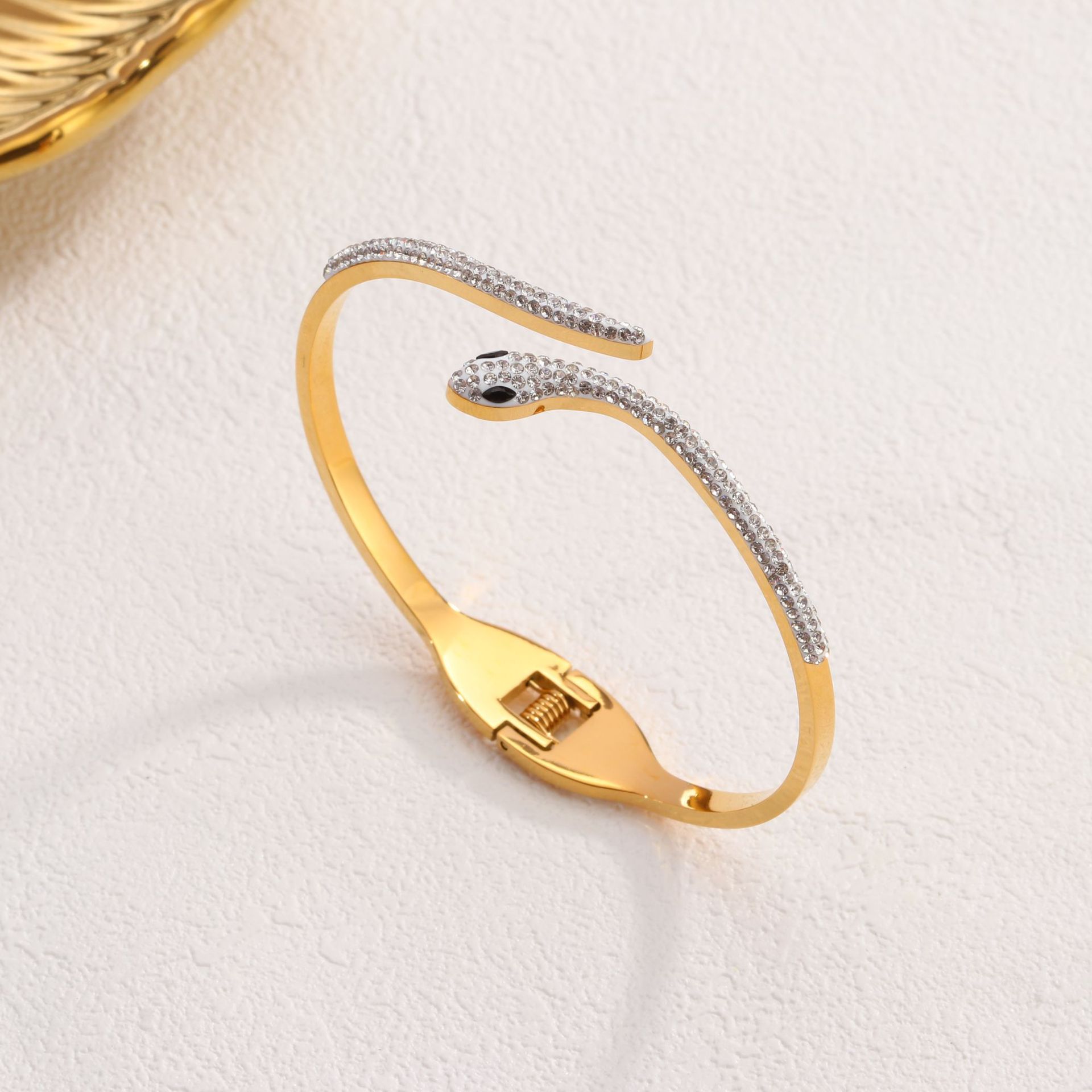 55 블랙 아이즈 풀 다이아몬드 스네이크 팔찌 골드