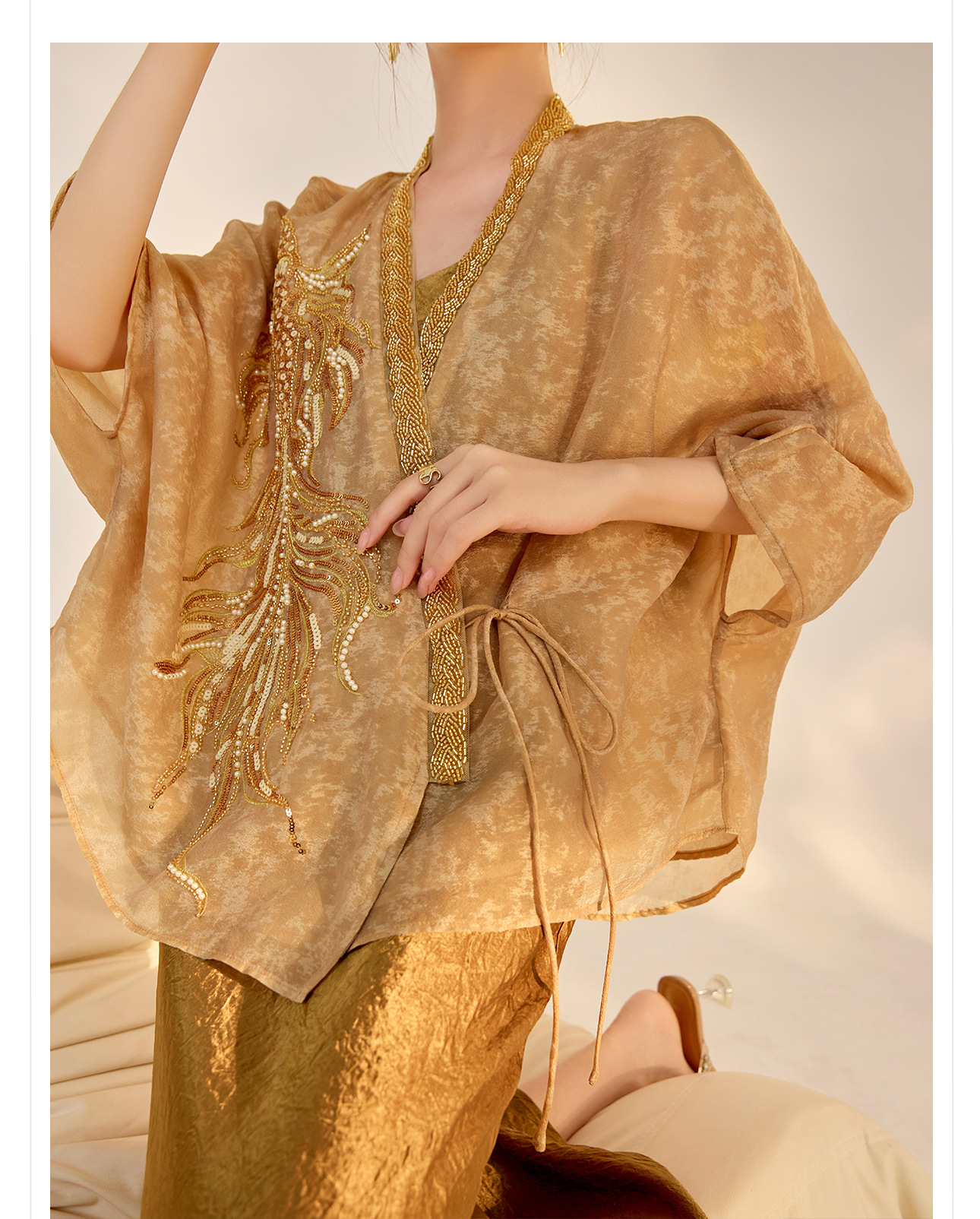 Áo dáng rộng kiểu mới thiết kế cao cấp thêu đính cườm ánh sáng, chất liệu rayon — Màu vàng chi tiết 5